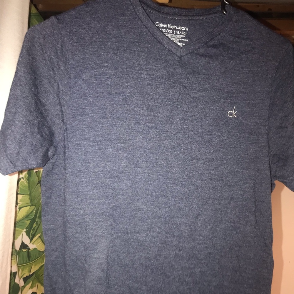 Calvin Klein Men’s V-Neck T-shirt